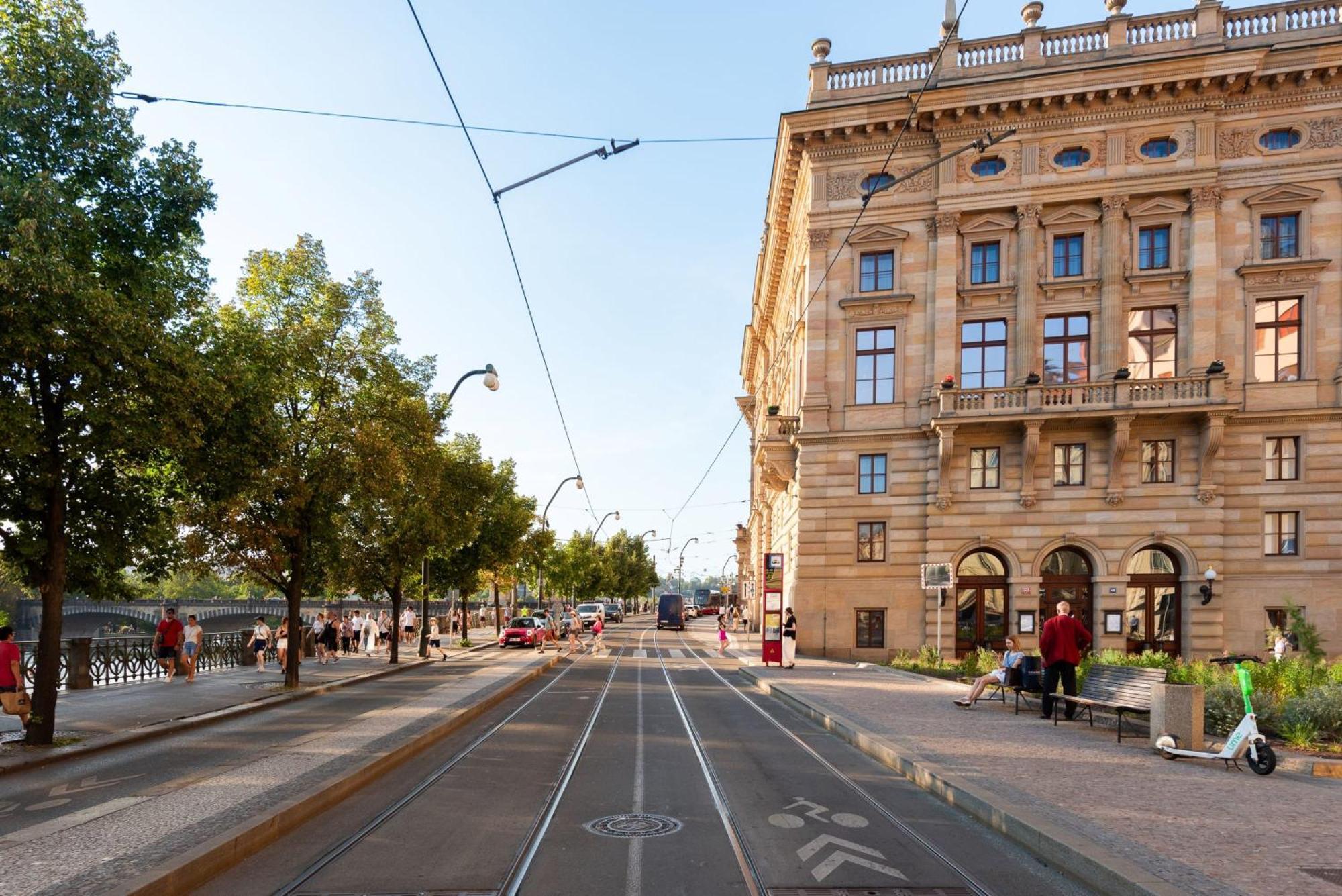 Stylish 2-level Near The National Theatre * Prague